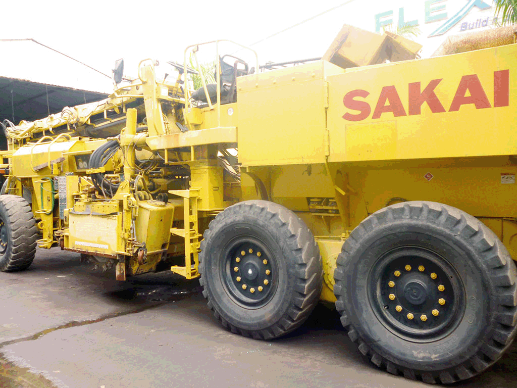  SaKai Milling machine